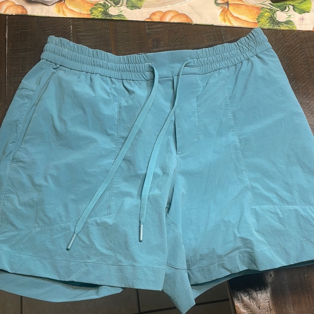 Lulu lemon men's shorts